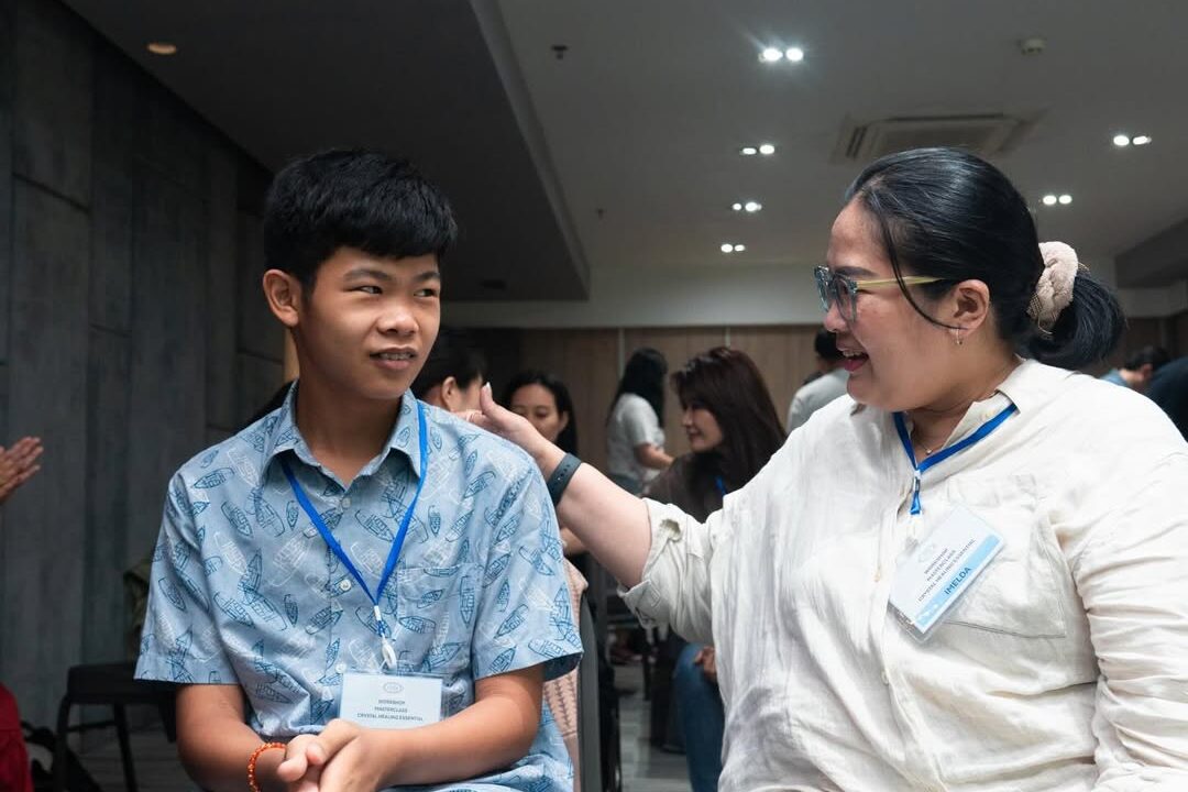 crystal-healing-essential-4